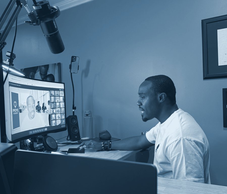 Mo Yusuf teaching an Imoye Academy class live